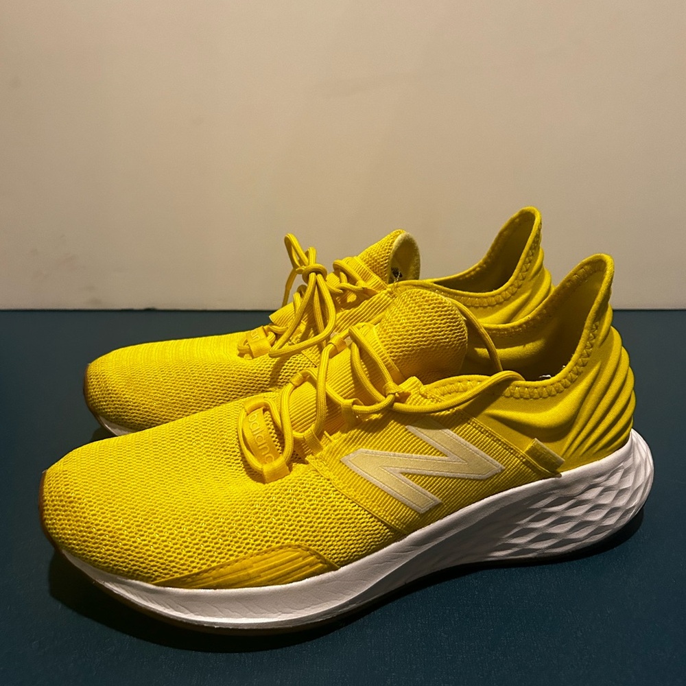 New Balance Foam Roav Women’s sneakers
